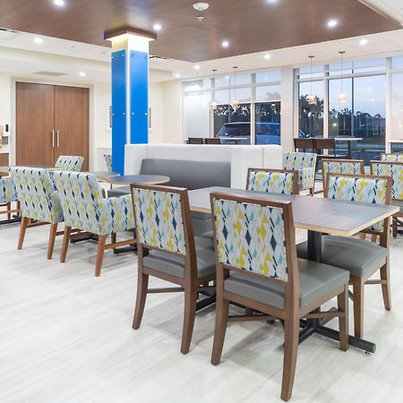 Holiday Inn Express & Suites - Fort Myers Airport By Ihg Exteriér fotografie